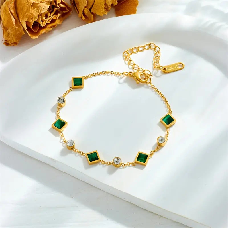 Elegantní zlatý náramek Amelisse Glenwyn