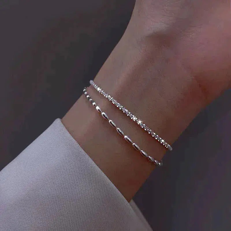 Stříbrný náramek se zirkonem – elegantní kolekce