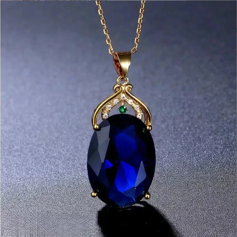 Elegantní náhrdelník s krystalem a opálovým přívěskem