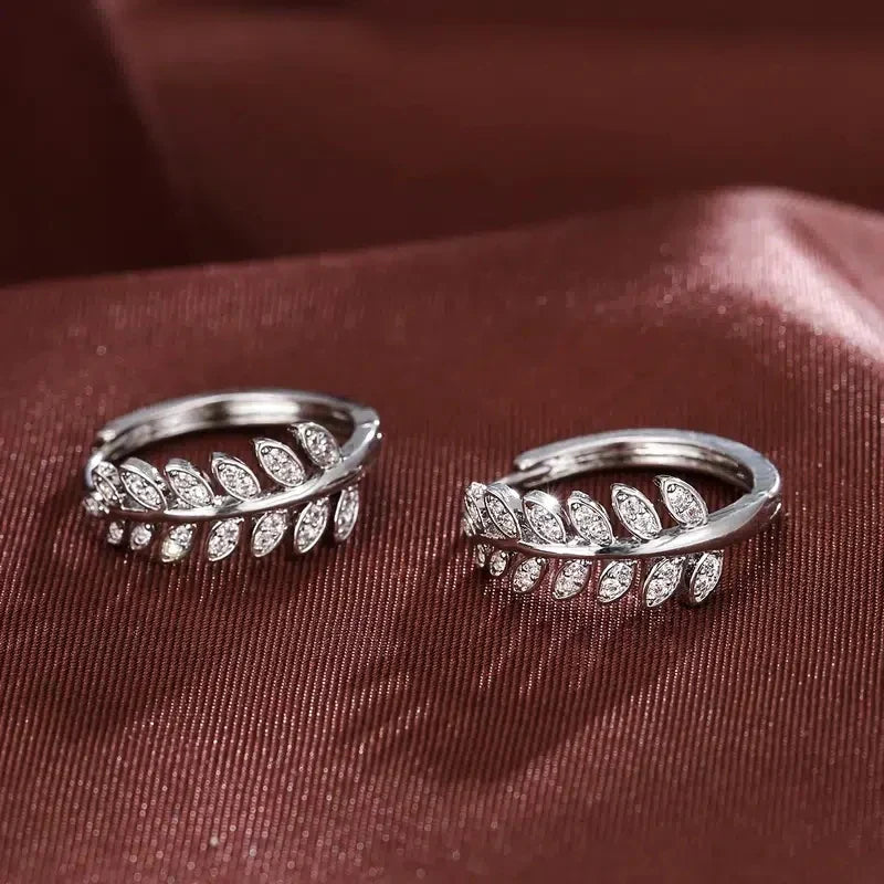 Elegantní visací náušnice s krystaly