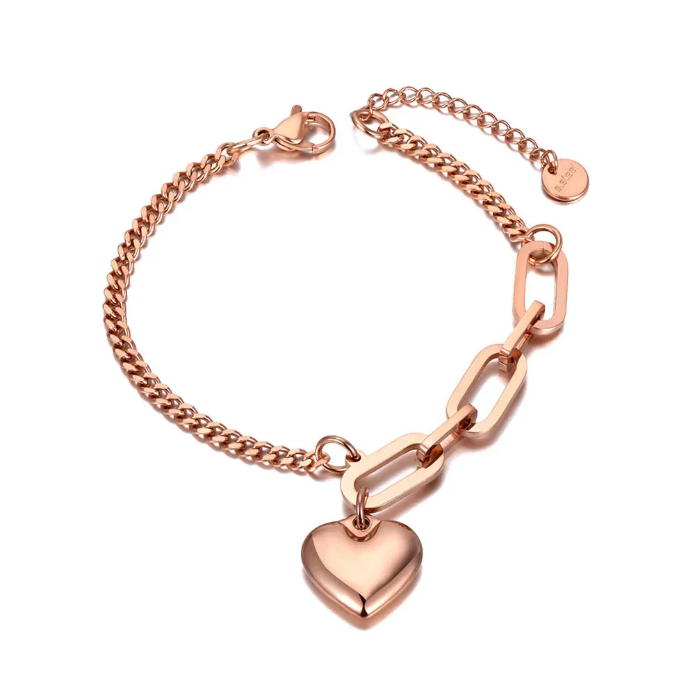 Stylový titanový charm náramek se srdcem